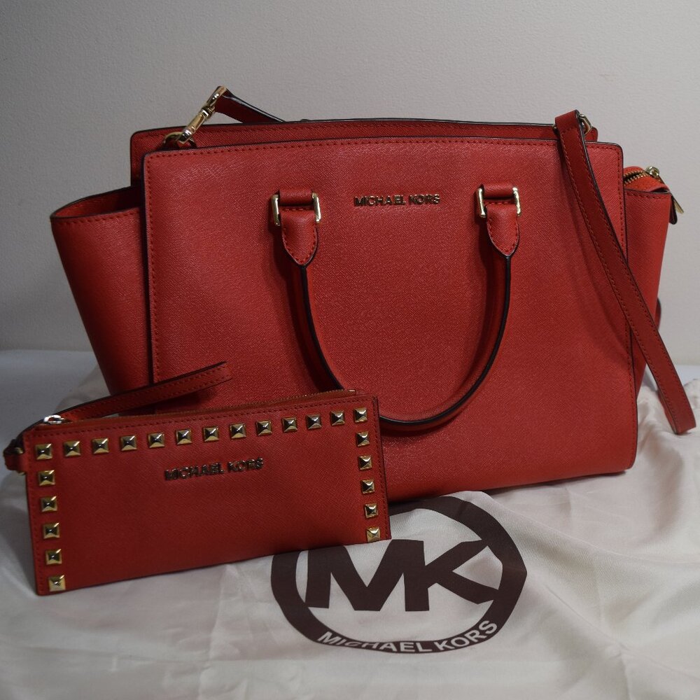 Michael Kors Sheila medium Handbag, red with matching wallet